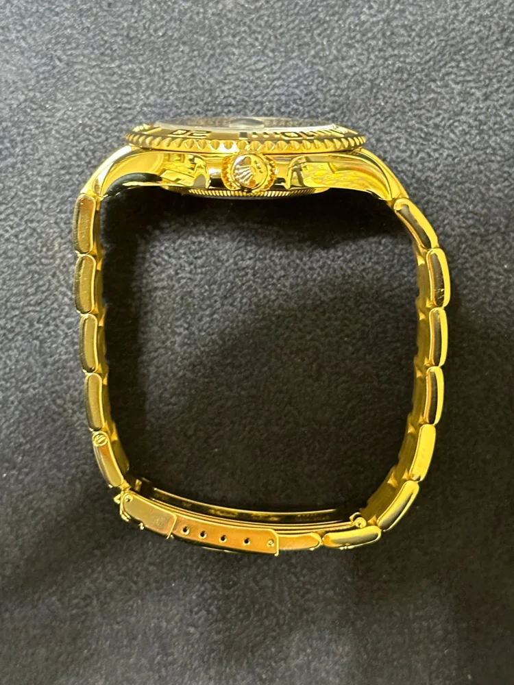 Rolex Yacht-Master 40 MOP